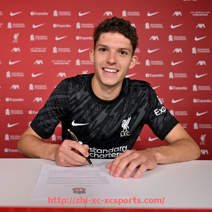 杏彩体育-中国球员前往英超发展的历史与最新动态